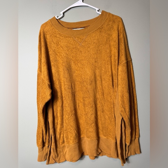 Aerie Women’s Crew Neck Yellow/Mustard Sweatshirt Size Large - Picture 1 of 6